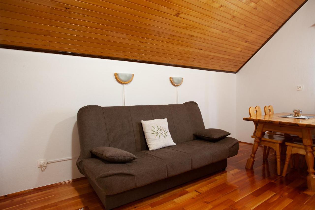Farmstay&Glamping Visocnik Ljubno Exteriér fotografie
